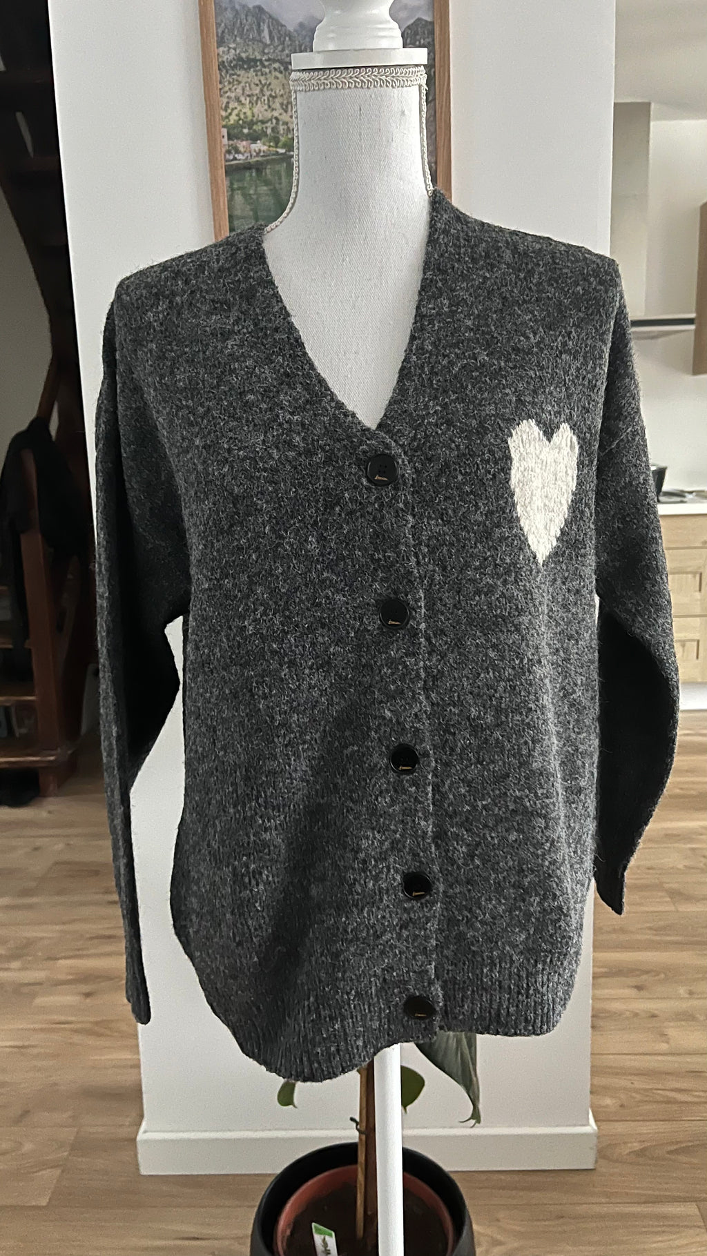 Cardigan en laine et matière recyclée avec cœur