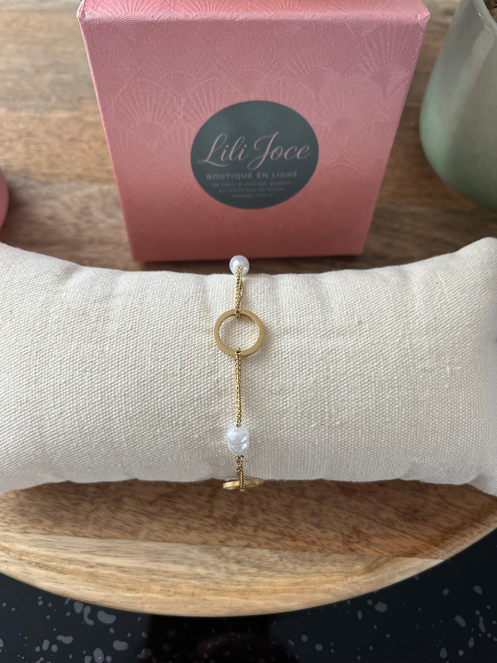 Bracelet Double Chaîne Dorée à Anneaux Ronds et Perles Blanches