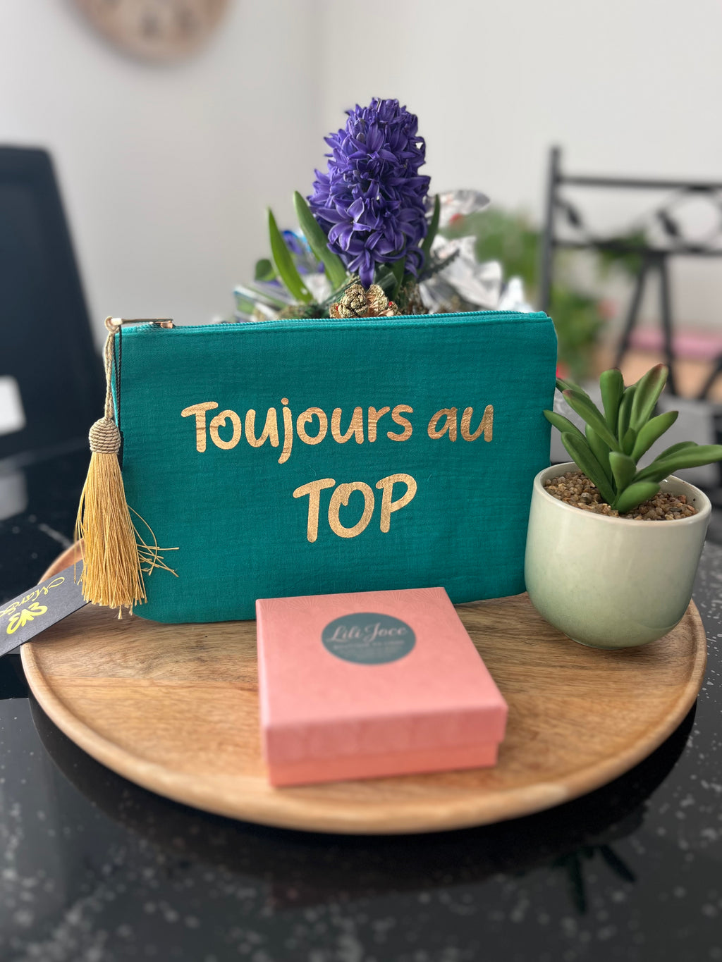 Pochette "Toujours au Top"