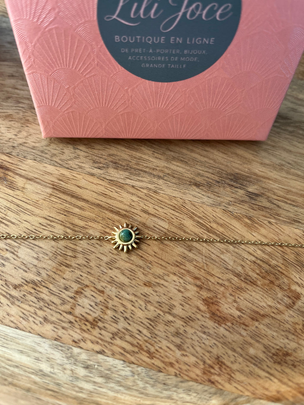 Bracelet doré soleil &amp; cœur de turquoise d’Afrique – Énergie et lumière