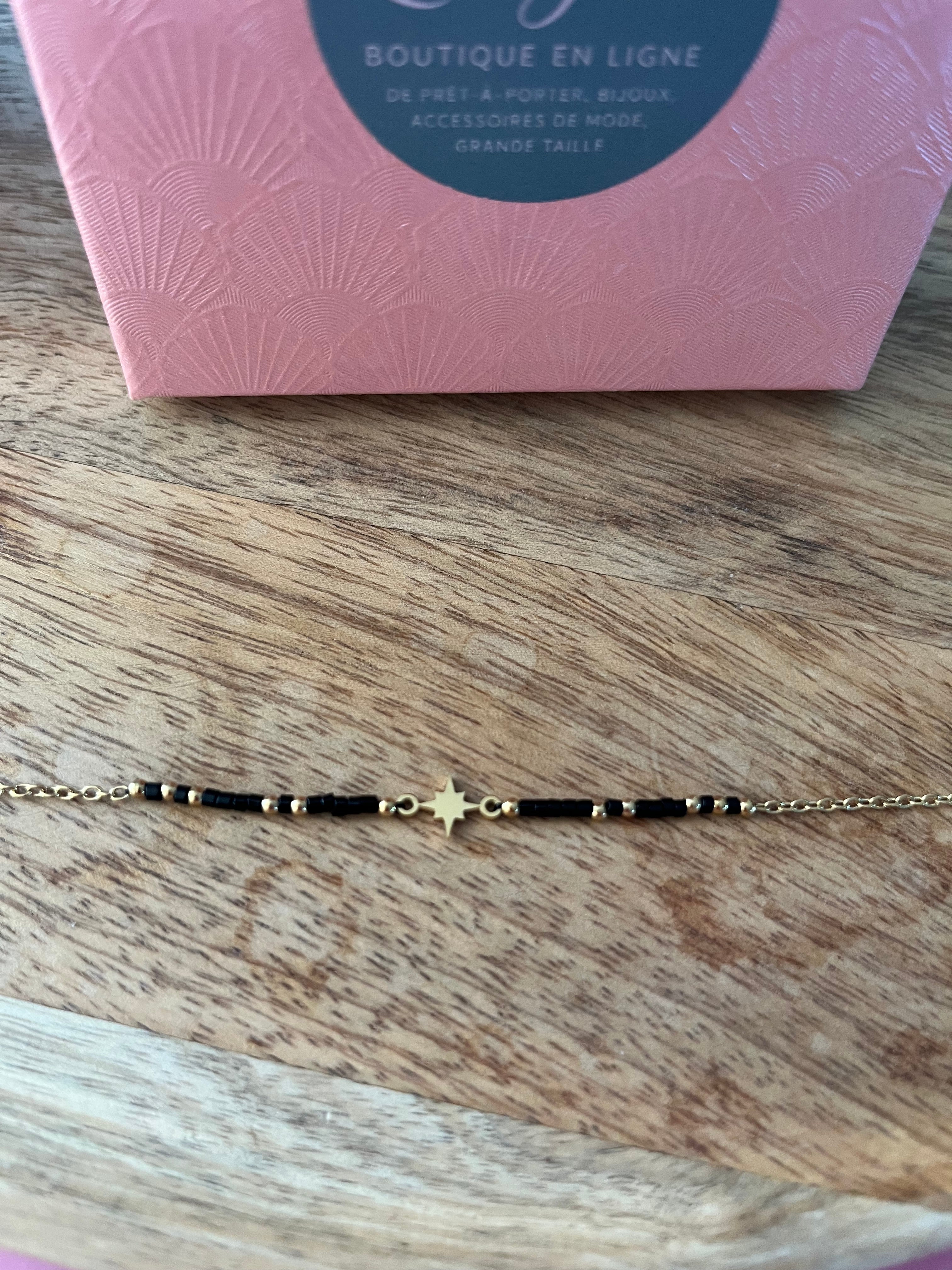 Bracelet doré et noir – Étoile centrale élégante