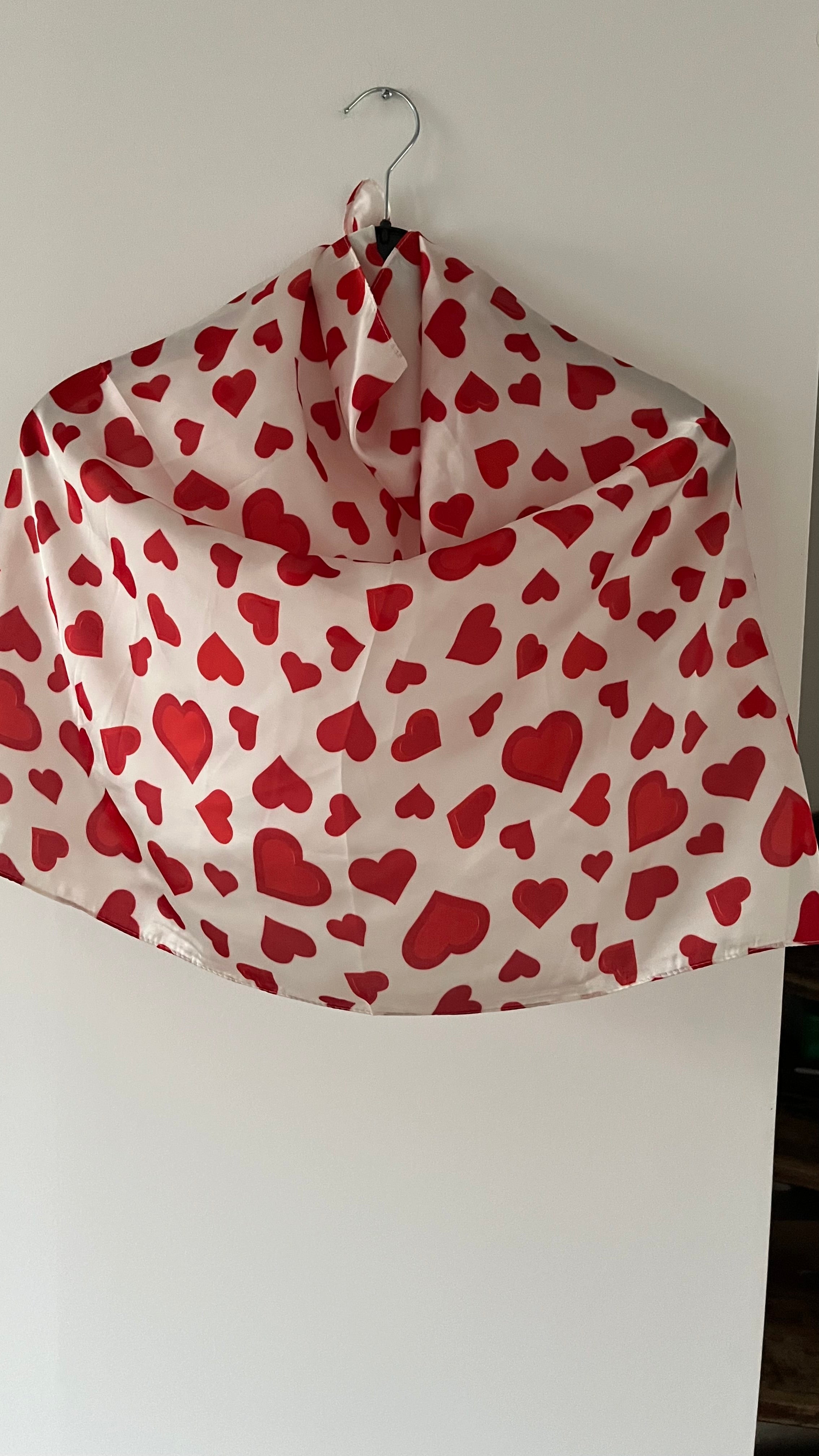 Foulard carré en soie imprimé cœur 70*70CM
