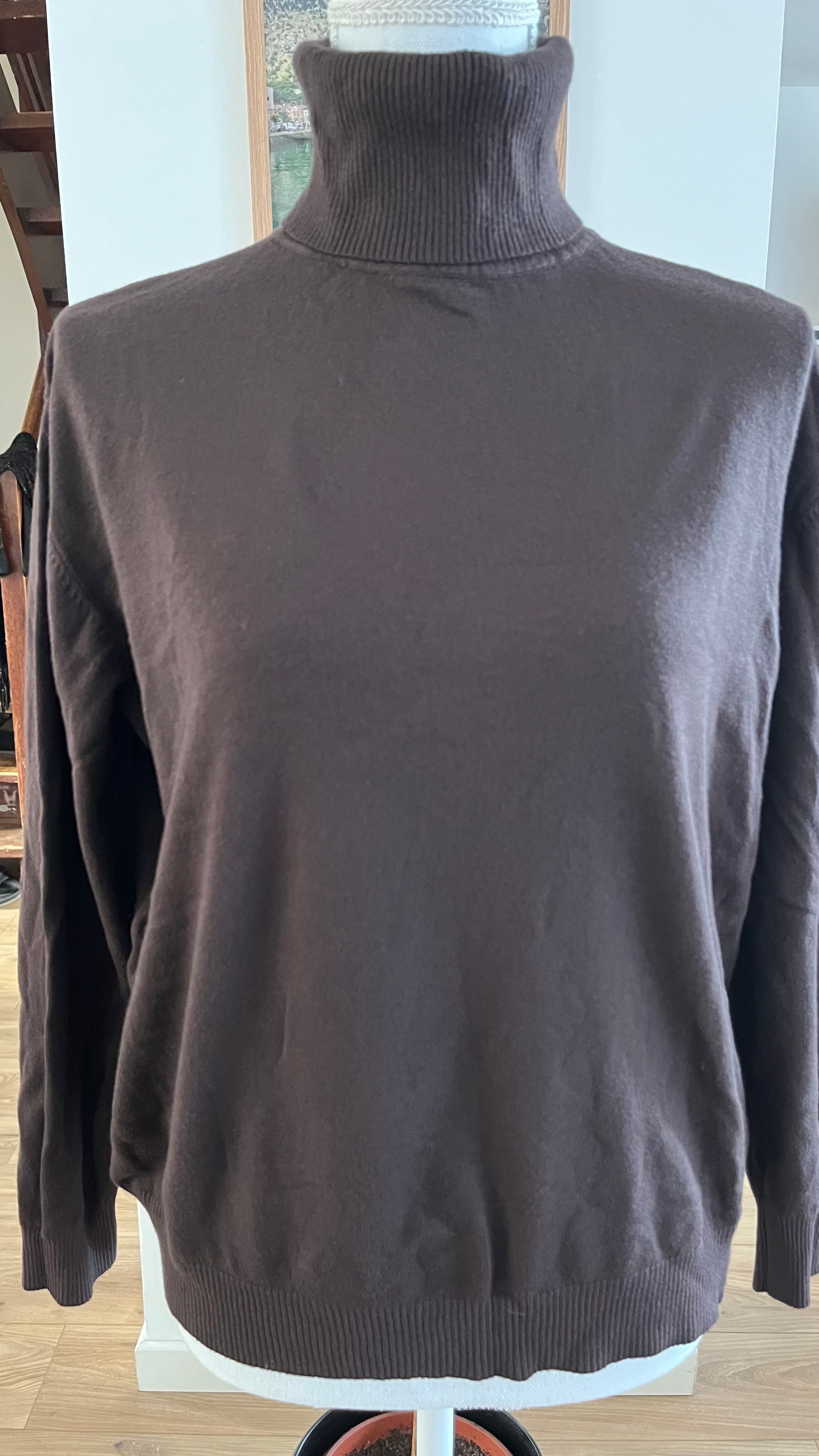 Pull col roulé
