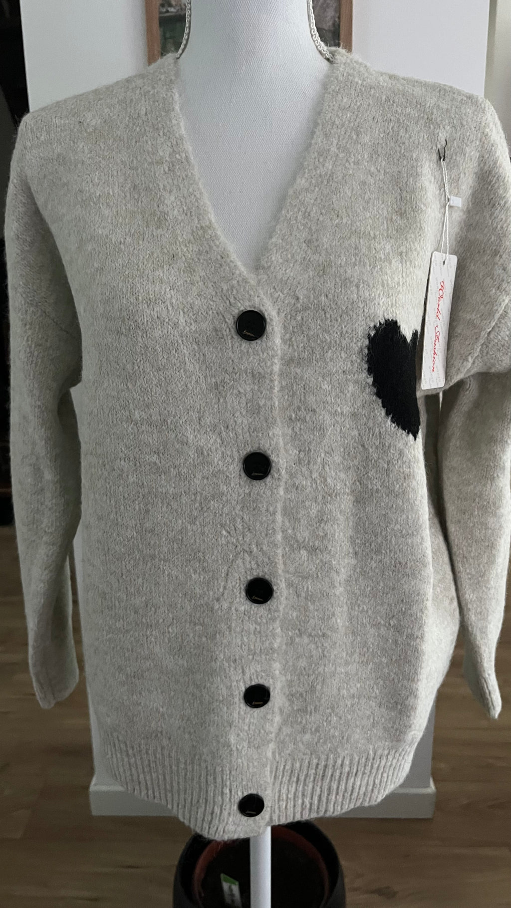 Cardigan en laine et matière recyclée avec cœur