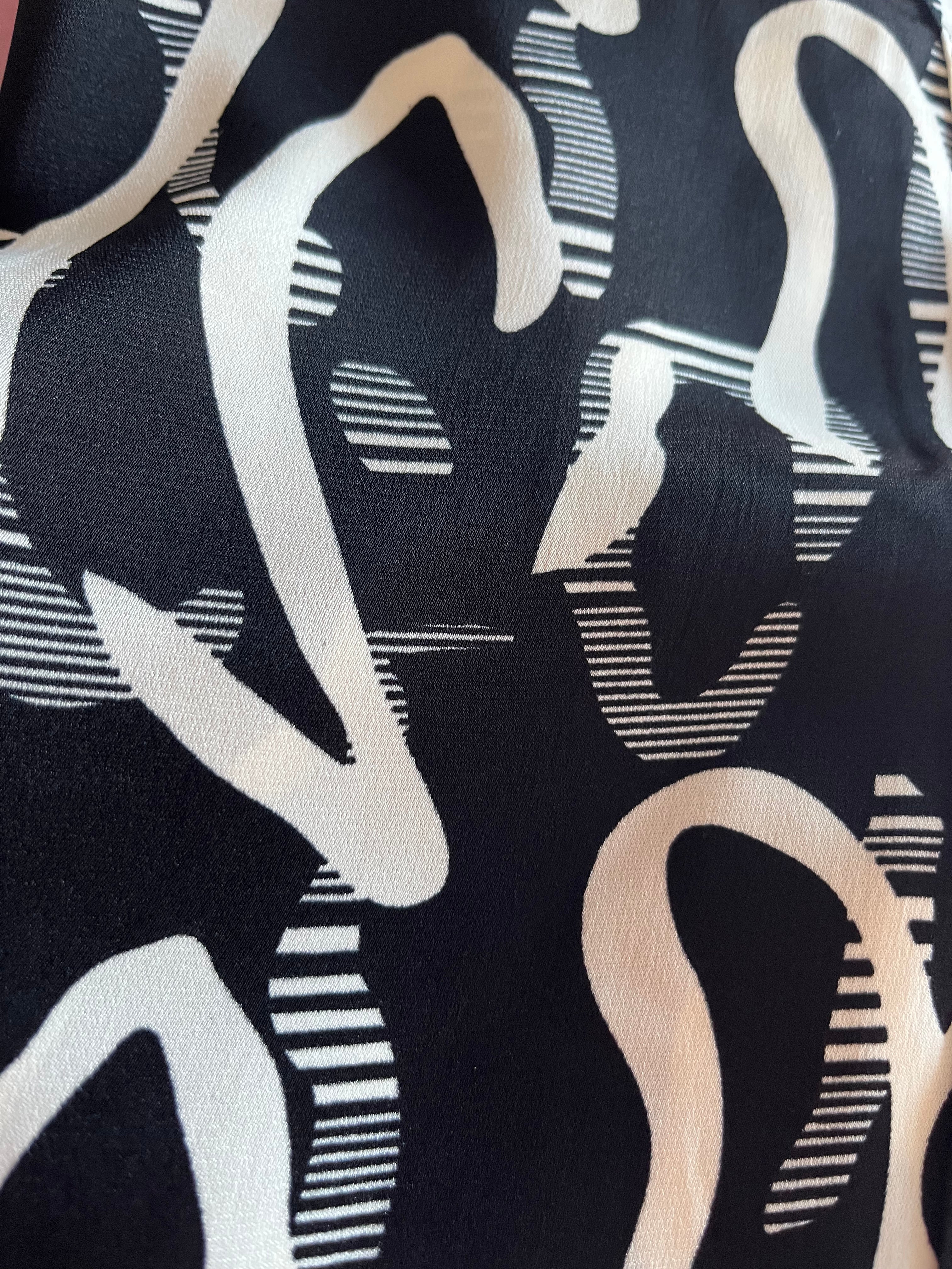 Chemisier Noir et Blanc