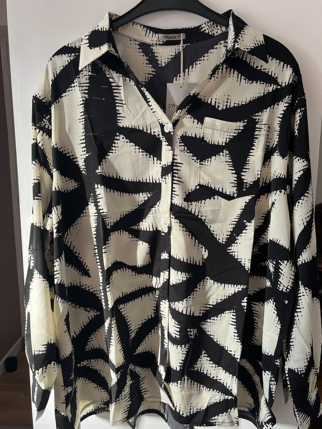 Chemise noir et blanche