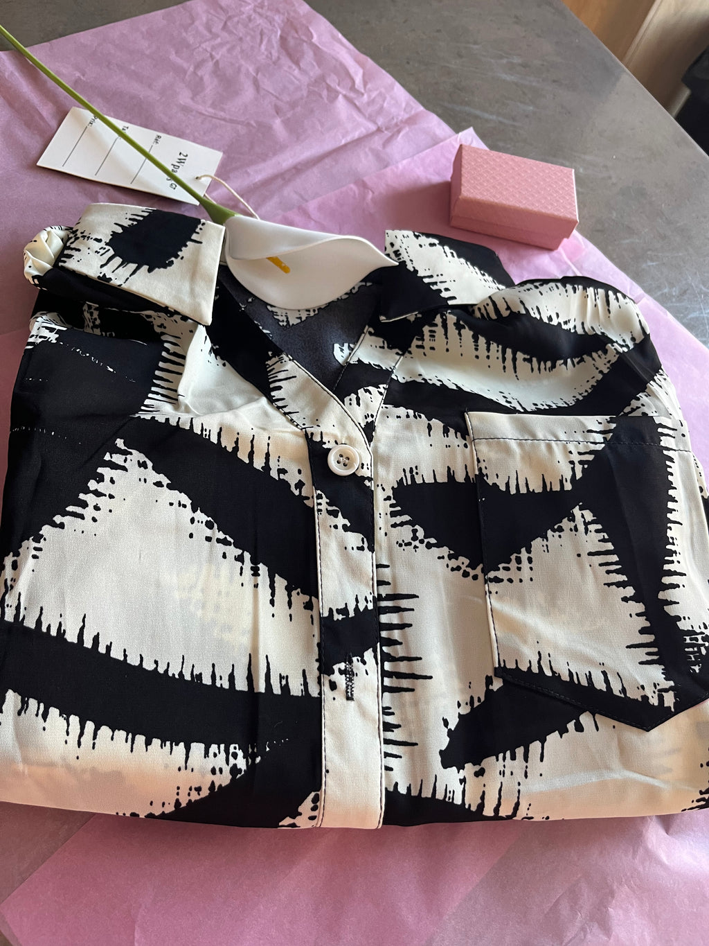 Chemise noir et blanche