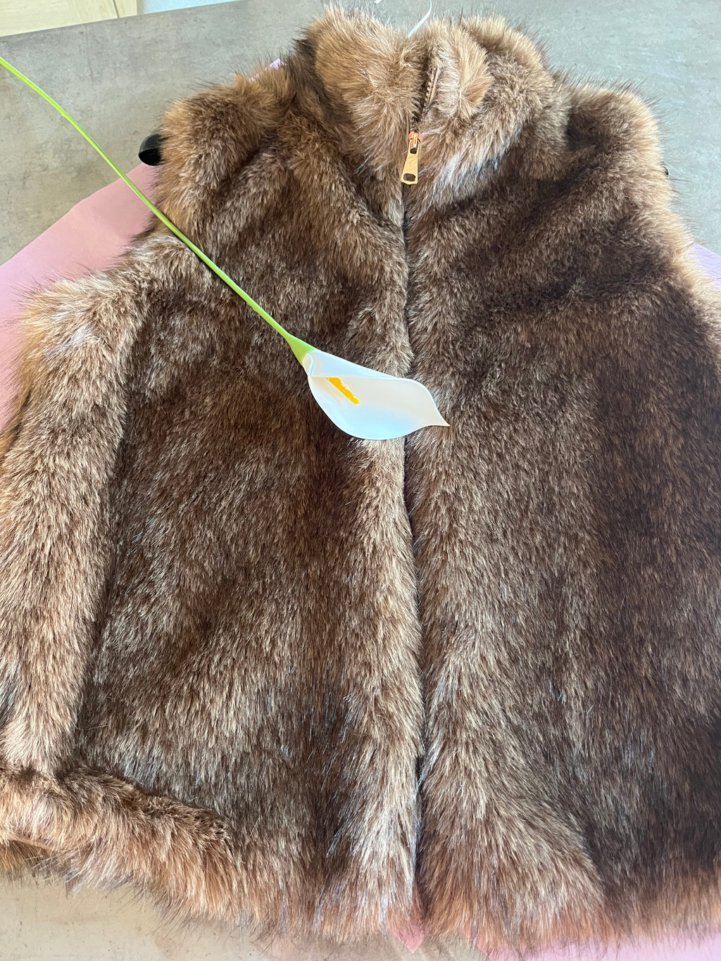 Gilet sans manches fausse fourrure