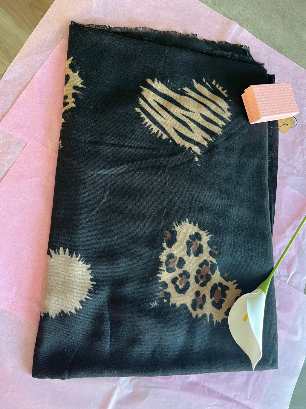 Echarpe Imprimé Cœurs Léopard