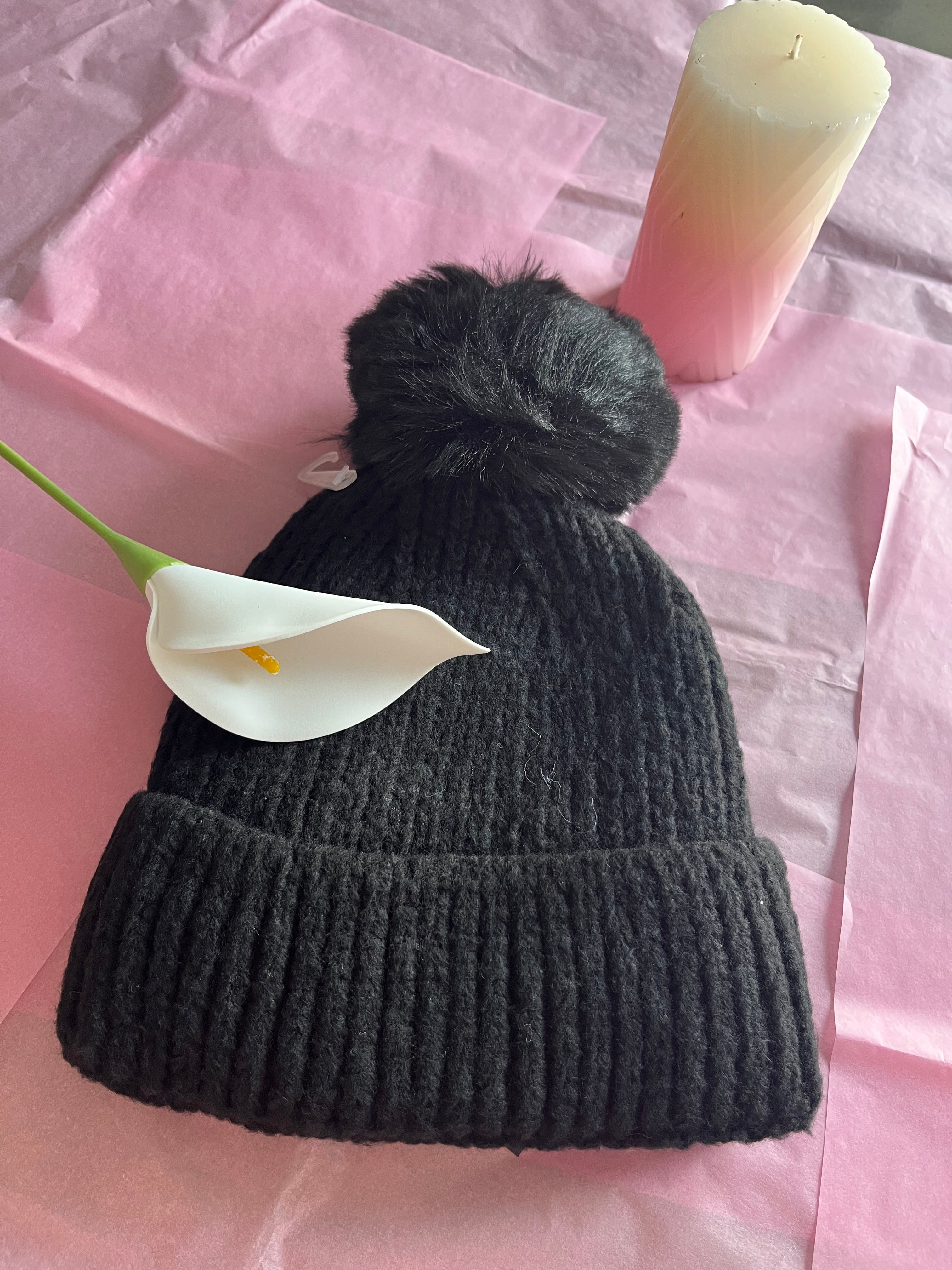 Bonnet noir tendance