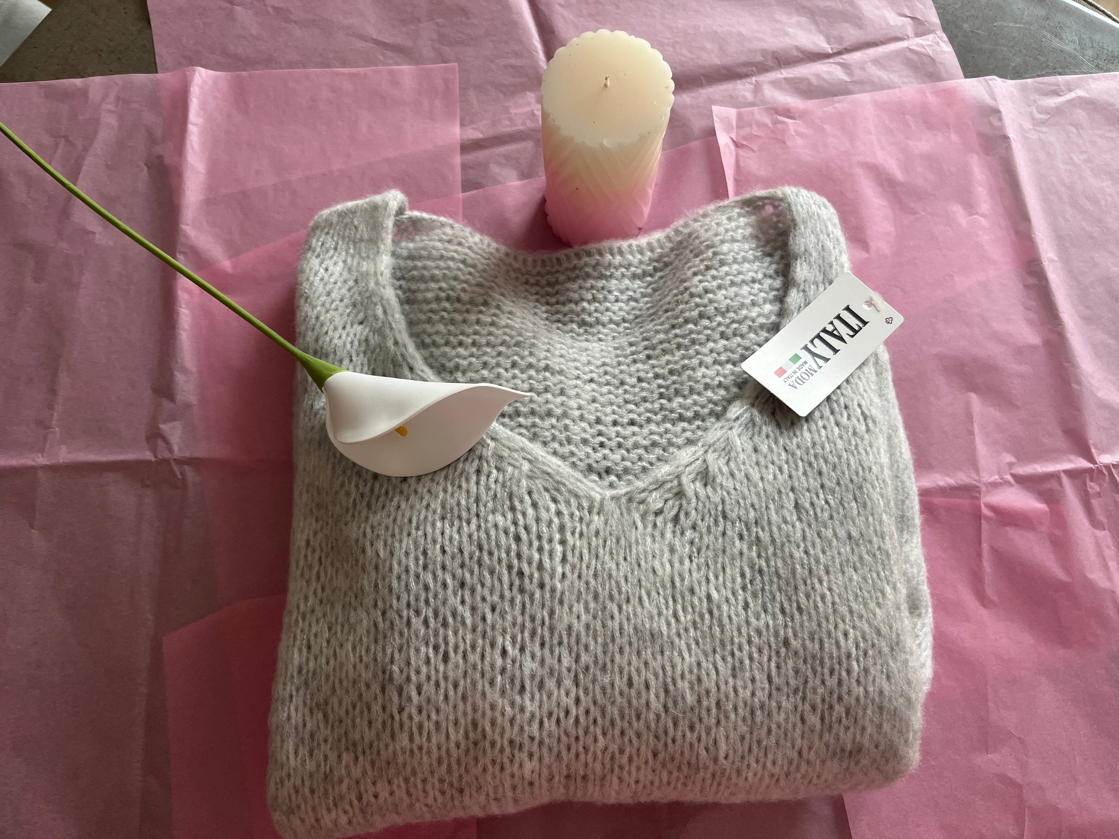 Pull Col V doux.. Elégance &amp;Confort pour la saison froide..&nbsp;