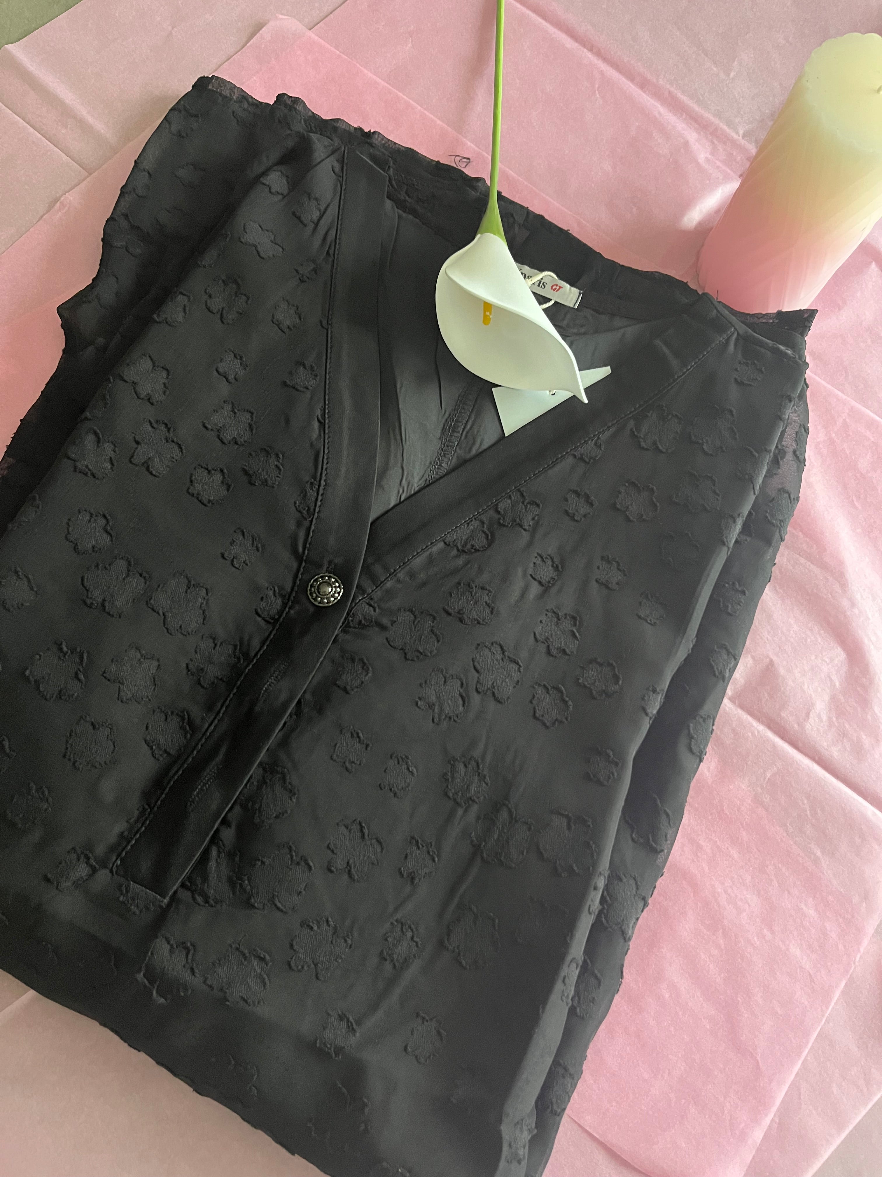Blouse noire en voile
