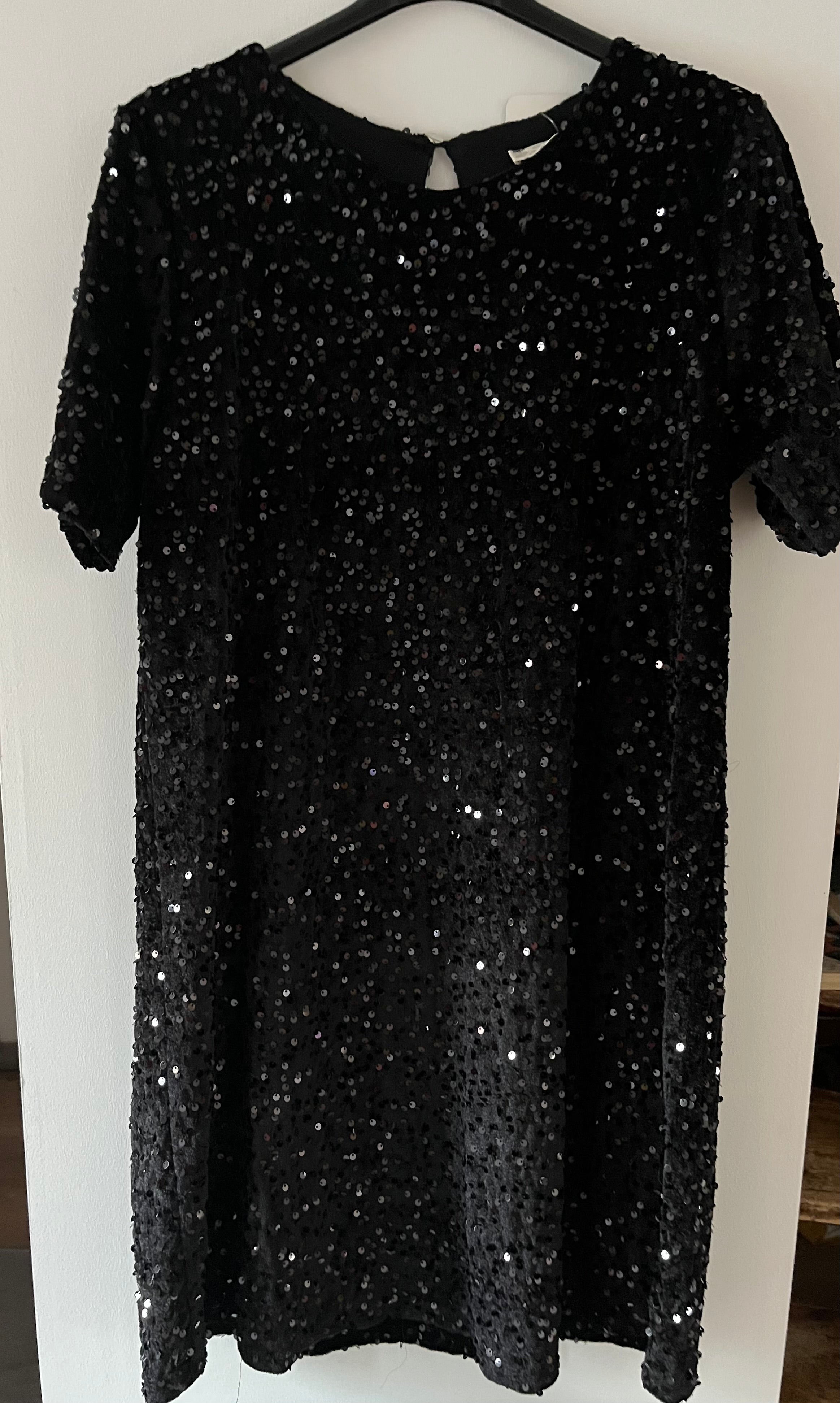 Robe T-Shirt à sequins...